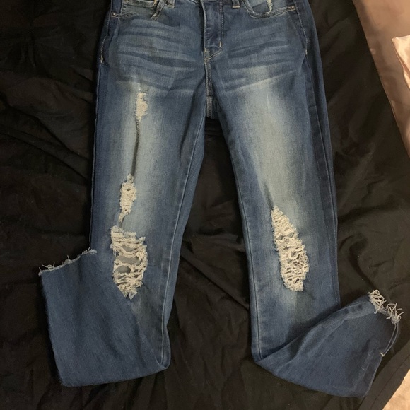 Ricki’s Distress Ankle Jean - Picture 4 of 8